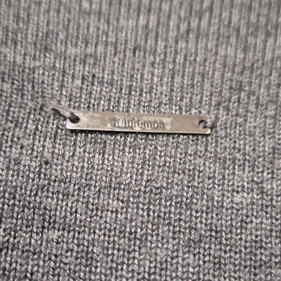 Lululemon Express Yourself wrap small grey cashmere blend - Picture 6 of 6